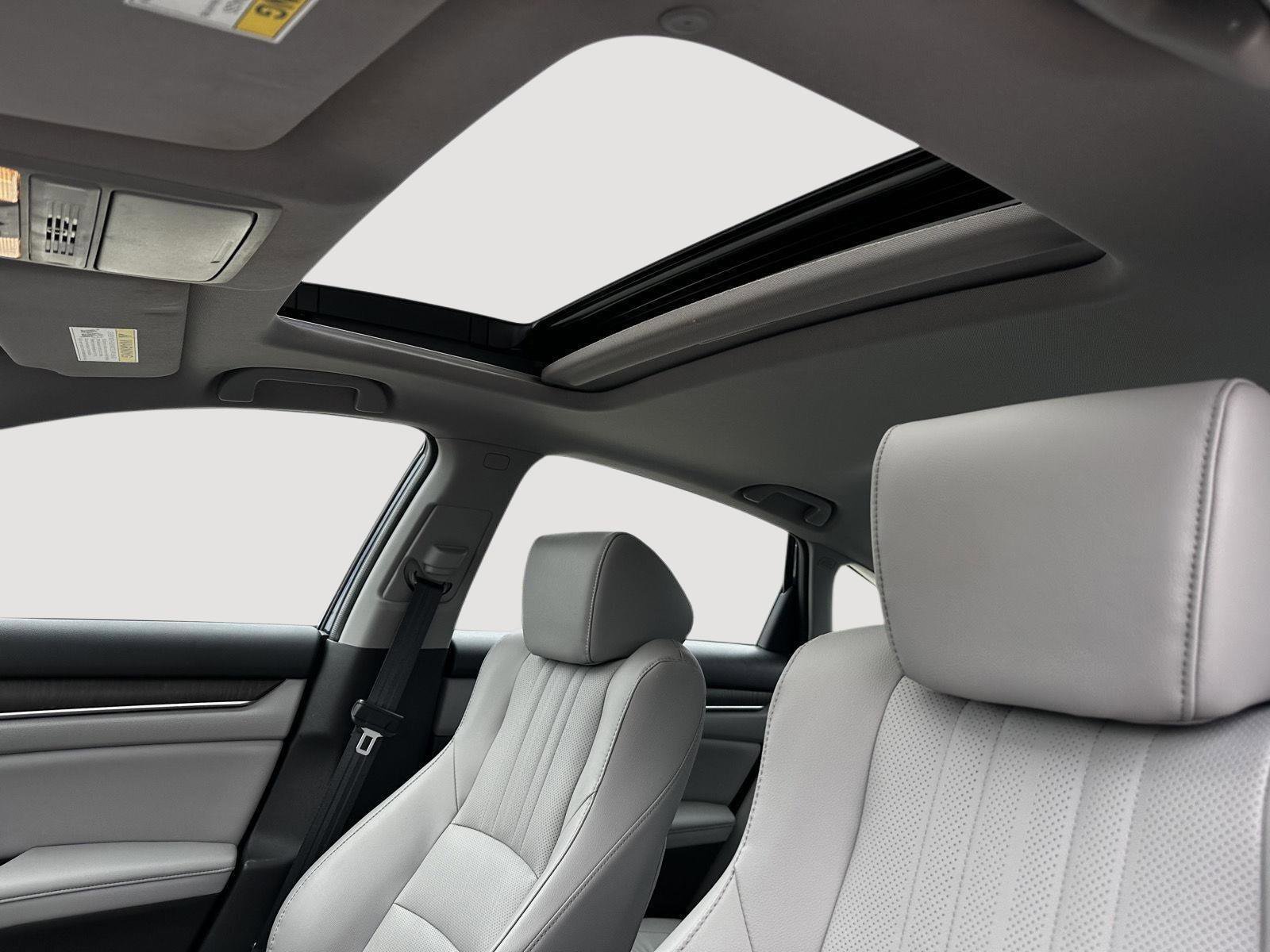 Certified 2018 Honda Accord EX-L image 19