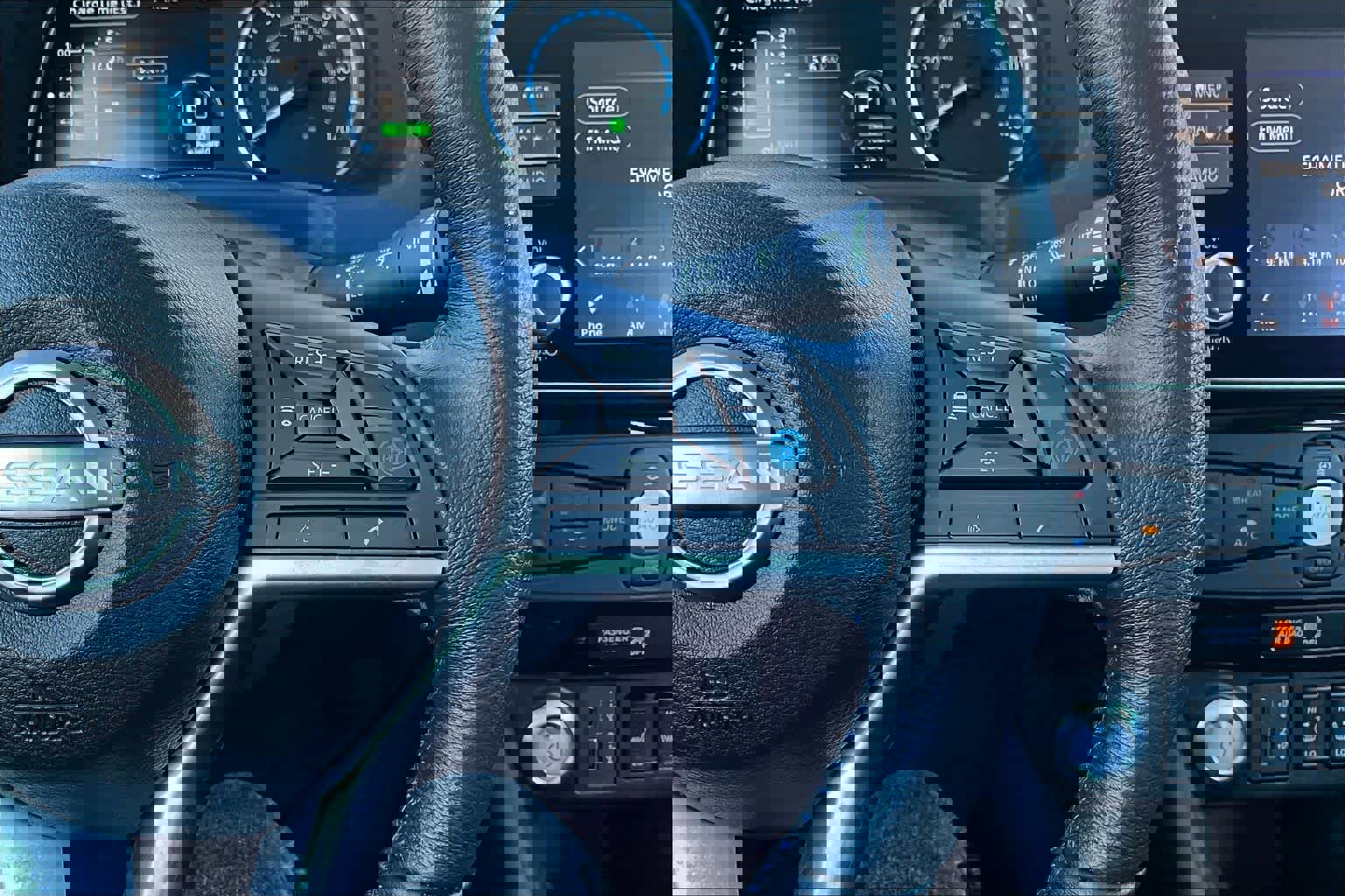 Used 2024 Nissan Leaf SV Plus image 23