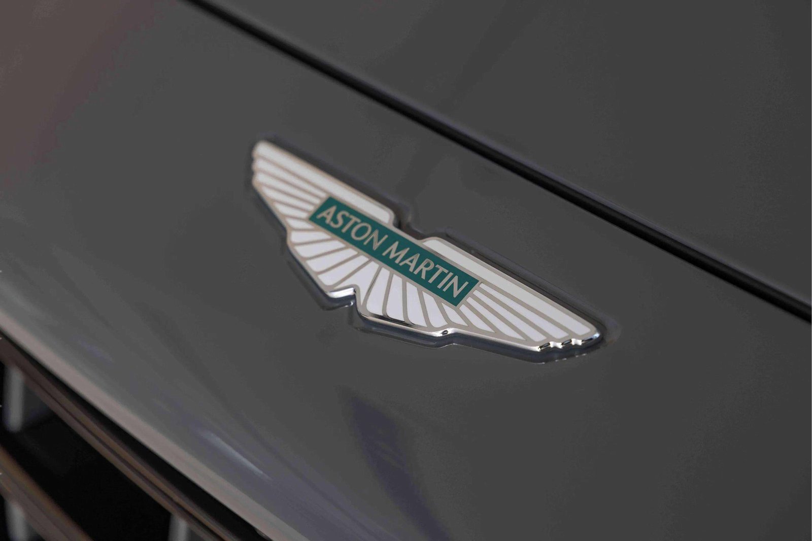 New 2025 Aston Martin DBX 707 image 24