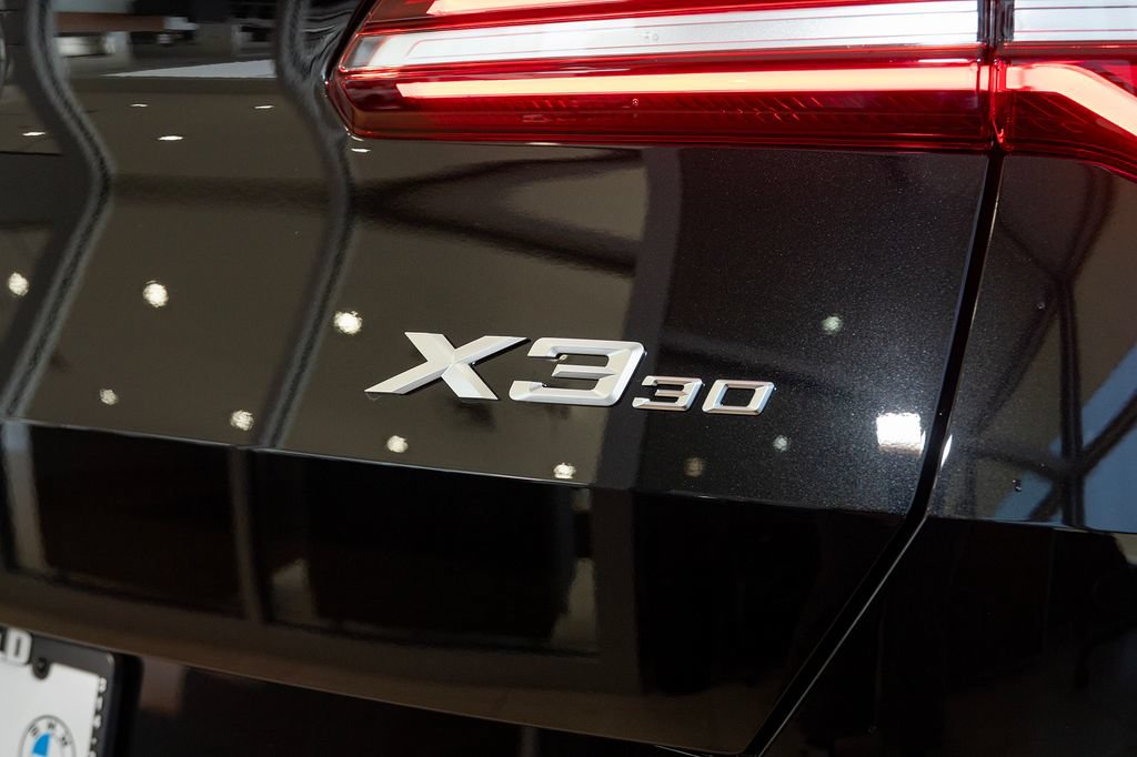 New 2026 BMW X3 xDrive30i w/ Convenience Package AWD/4WD image 13