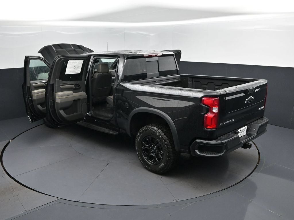 New 2026 Chevrolet Silverado 1500 ZR2 AWD/4WD image 2