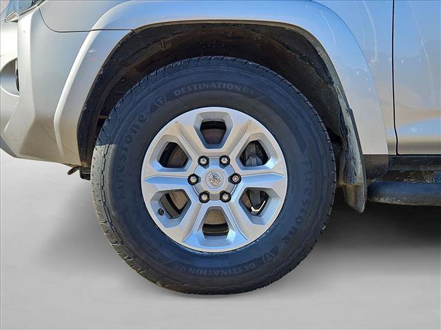Used 2021 Toyota 4Runner SR5 AWD/4WD image 24