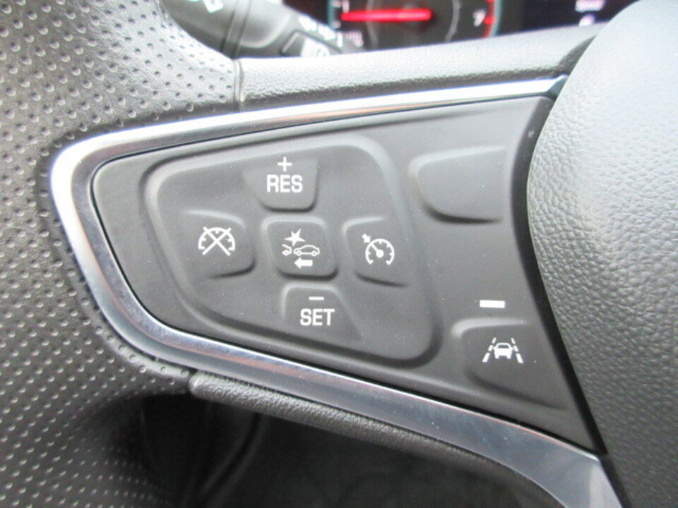 Used 2024 Chevrolet Malibu LT image 16