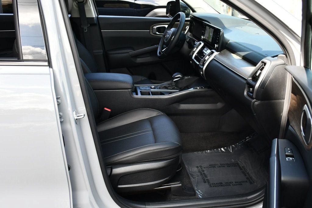 Used 2022 Kia Sorento S w/ Panoramic Sunroof Package AWD/4WD image 50