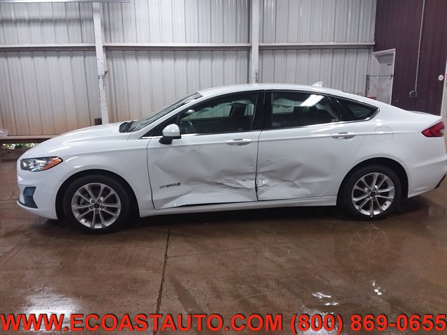Used 2019 Ford Fusion SE image 1
