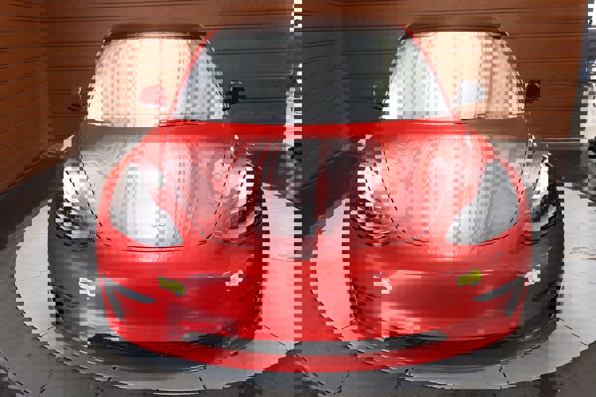 Used 2023 Tesla Model 3 Standard Range image 23