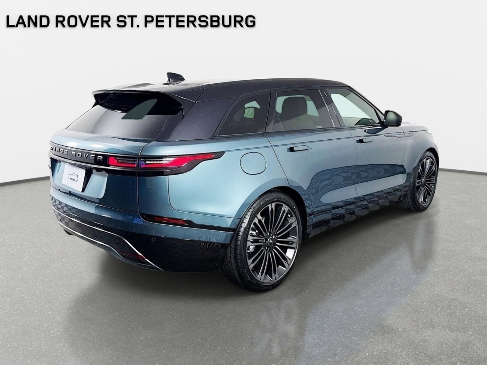 Used 2026 Land Rover Range Rover Velar Dynamic SE AWD/4WD image 5