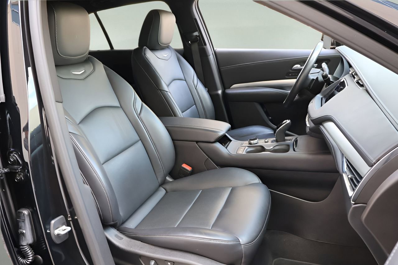 Used 2023 Cadillac XT4 Premium Luxury image 19