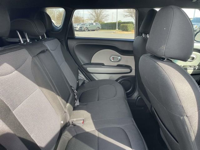 Used 2017 Kia Soul + image 17