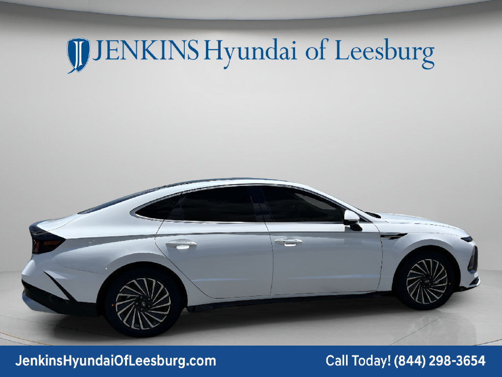 New 2026 Hyundai Sonata Blue FWD image 4