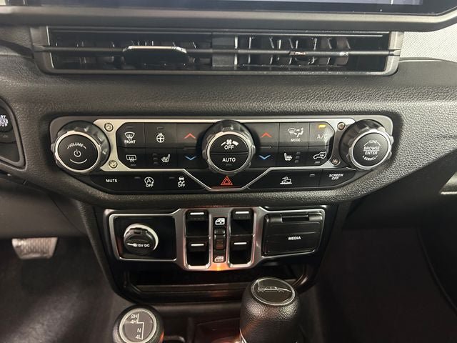 Used 2024 Jeep Gladiator Sport AWD/4WD image 20