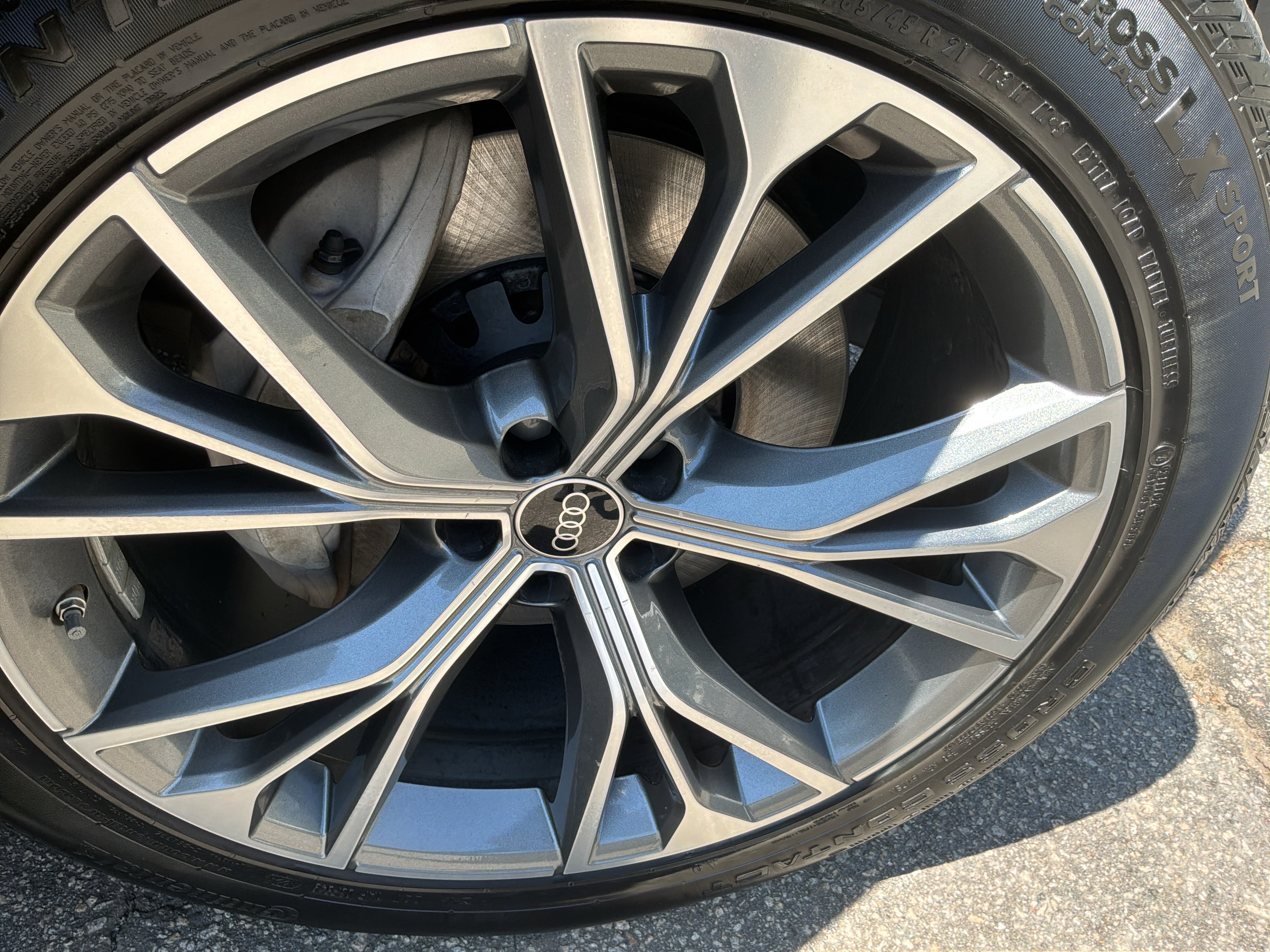 Used 2022 Audi Q8 Premium AWD/4WD image 13