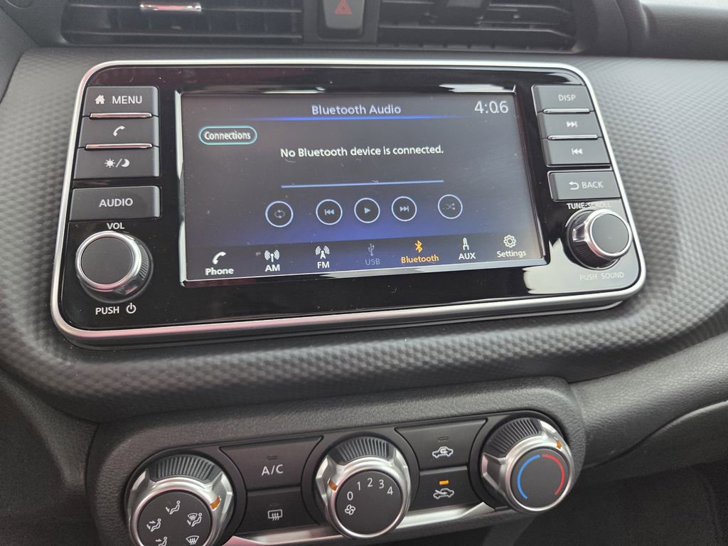 Certified 2025 Nissan Kicks Play S image 6