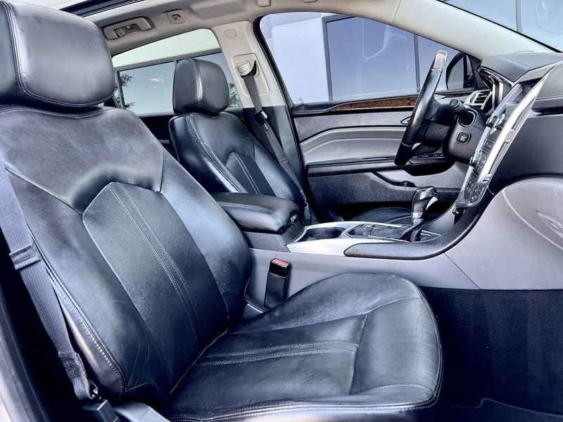 Used 2011 Cadillac SRX Premium AWD/4WD image 10