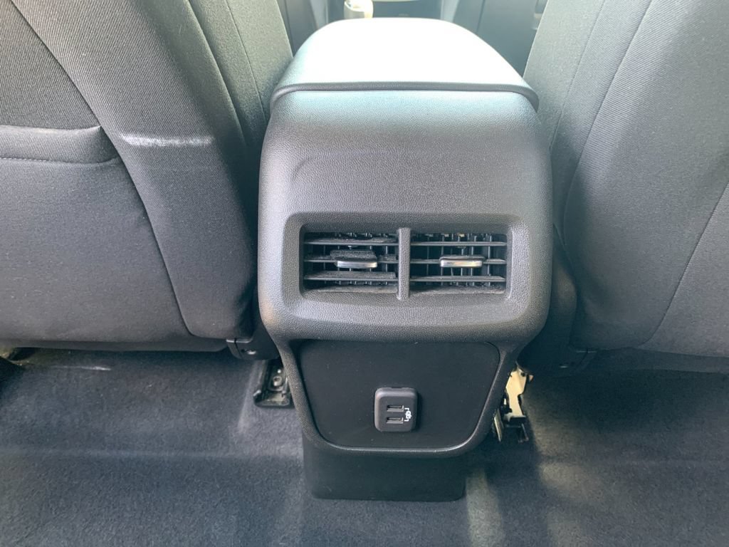 Used 2021 Chevrolet Equinox LT FWD image 15