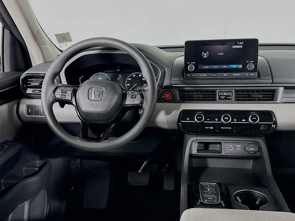 Certified 2023 Honda Pilot LX image 13