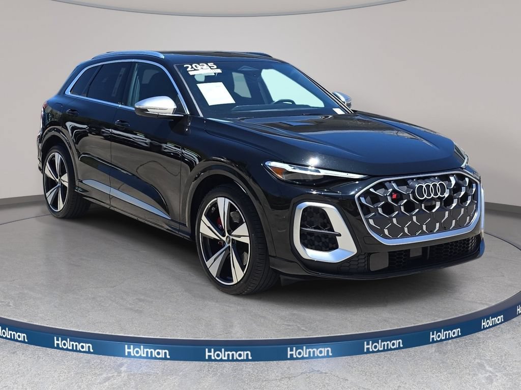 Certified 2025 Audi SQ5 Premium Plus w/ Premium Plus Package AWD/4WD image 3