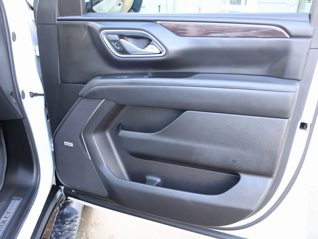 Certified 2024 Chevrolet Suburban Z71 w/ Luxury Package image 43