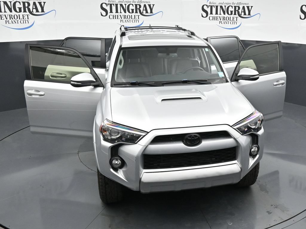 Used 2018 Toyota 4Runner TRD Off-Road Premium AWD/4WD image 34