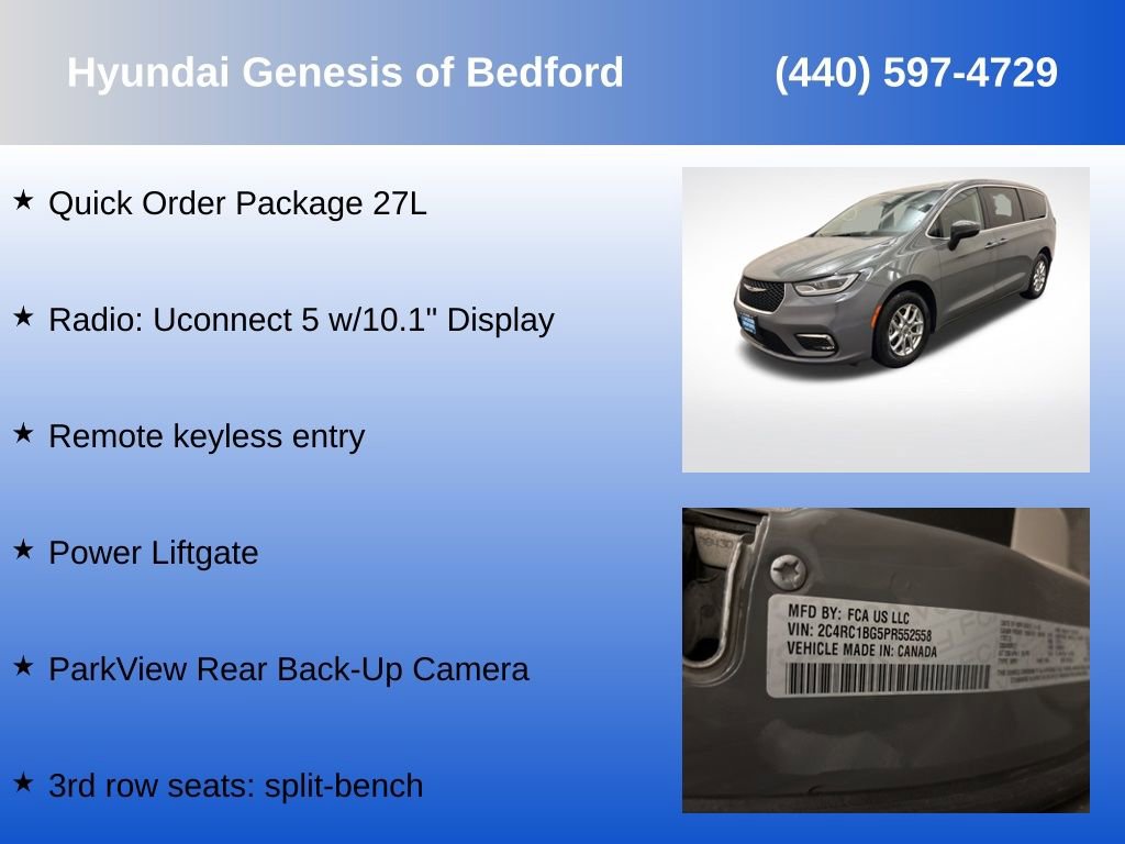 Used 2023 Chrysler Pacifica Touring-L image 7