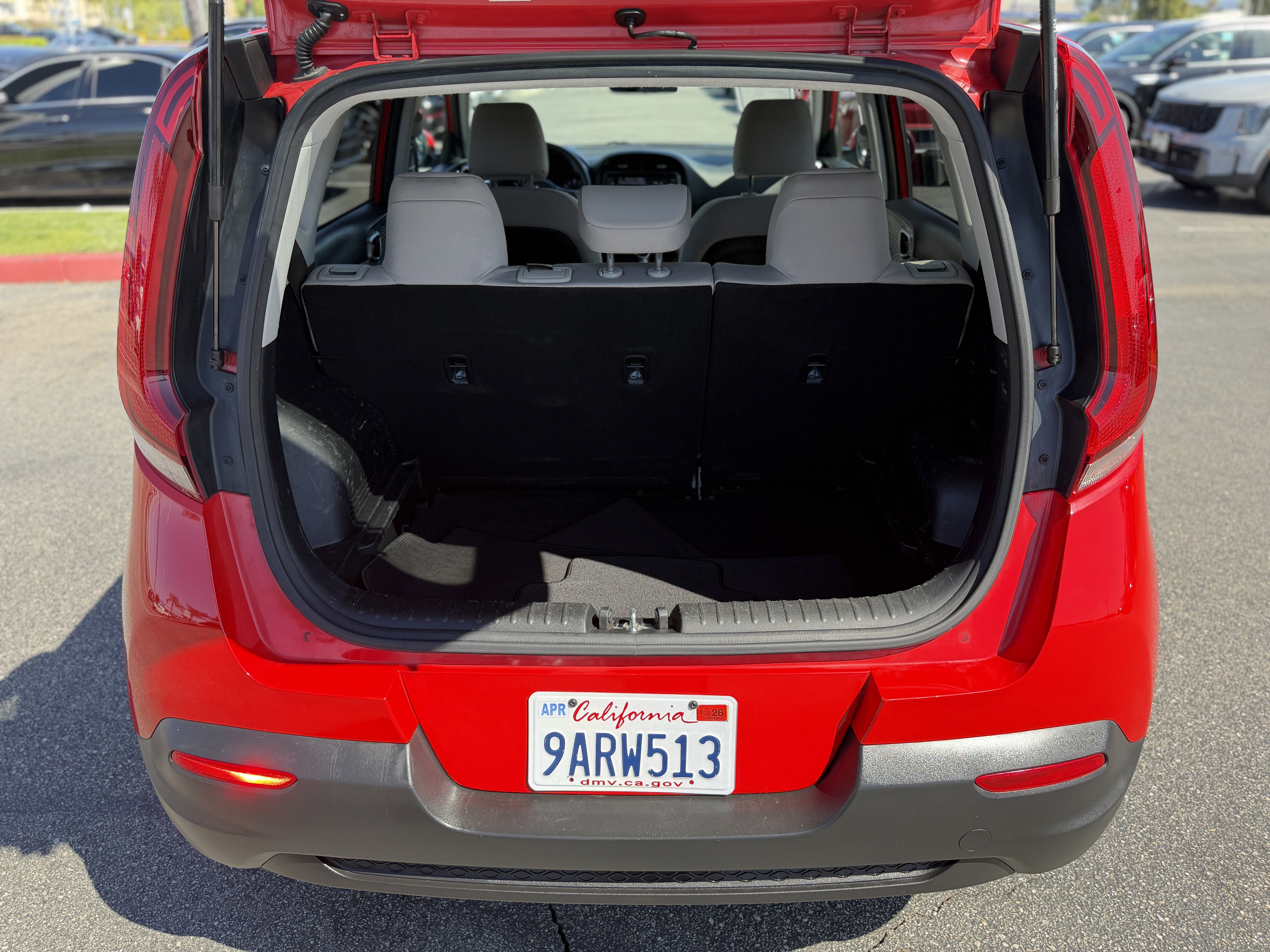 Used 2022 Kia Soul LX image 10