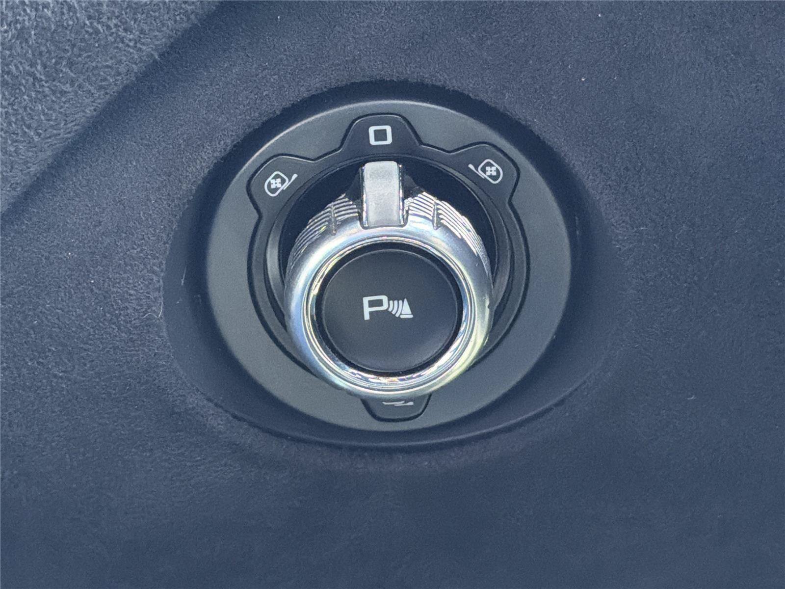 Used 2019 McLaren 720S RWD image 19