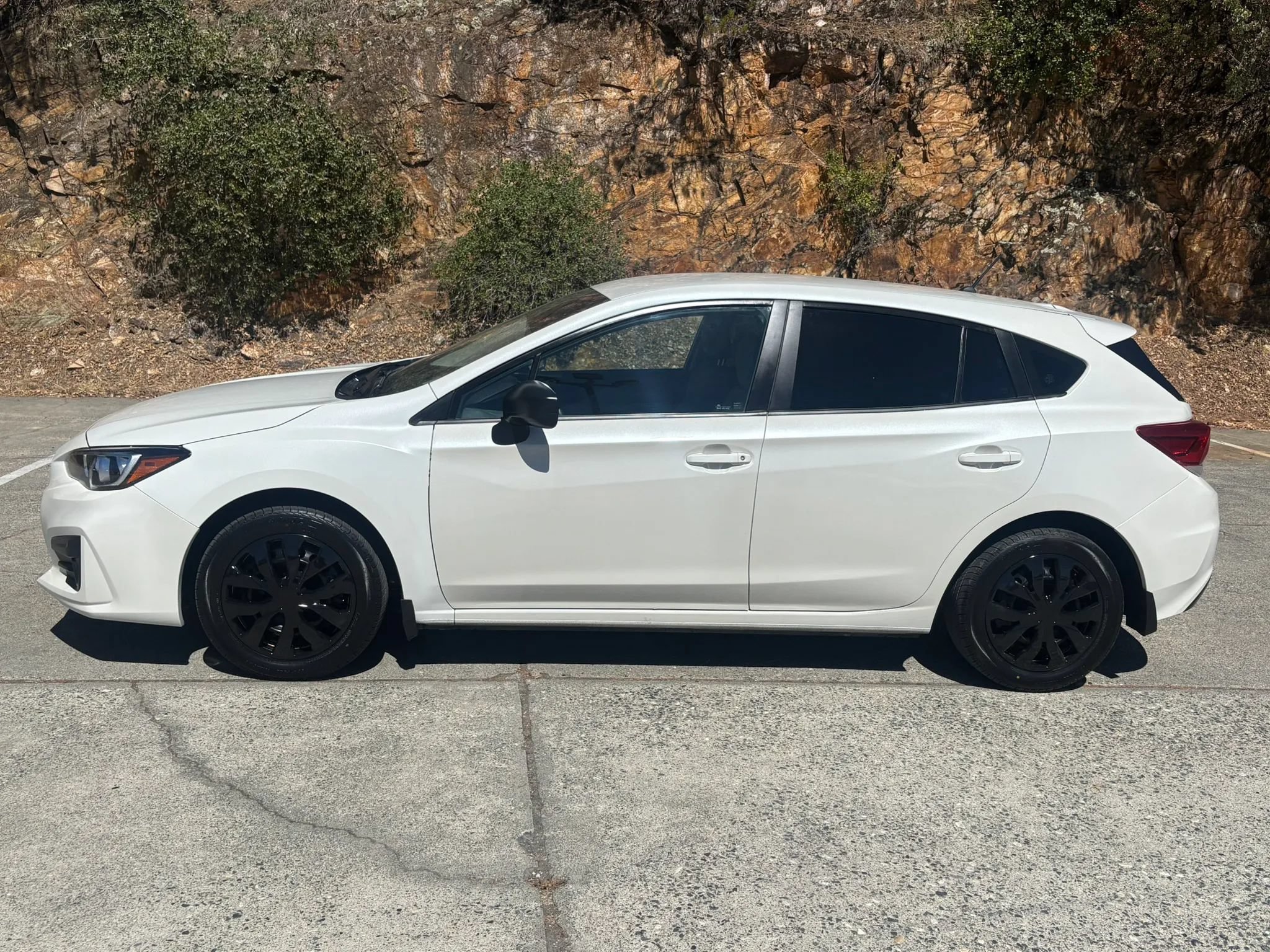 Used 2019 Subaru Impreza 2.0i AWD/4WD image 2