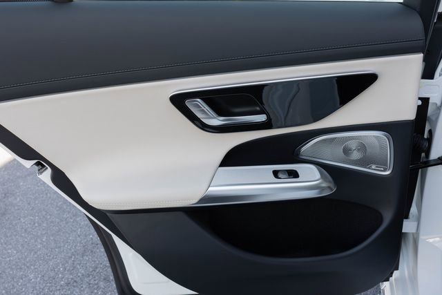 New 2026 Mercedes-Benz E 350 4MATIC Sedan image 16