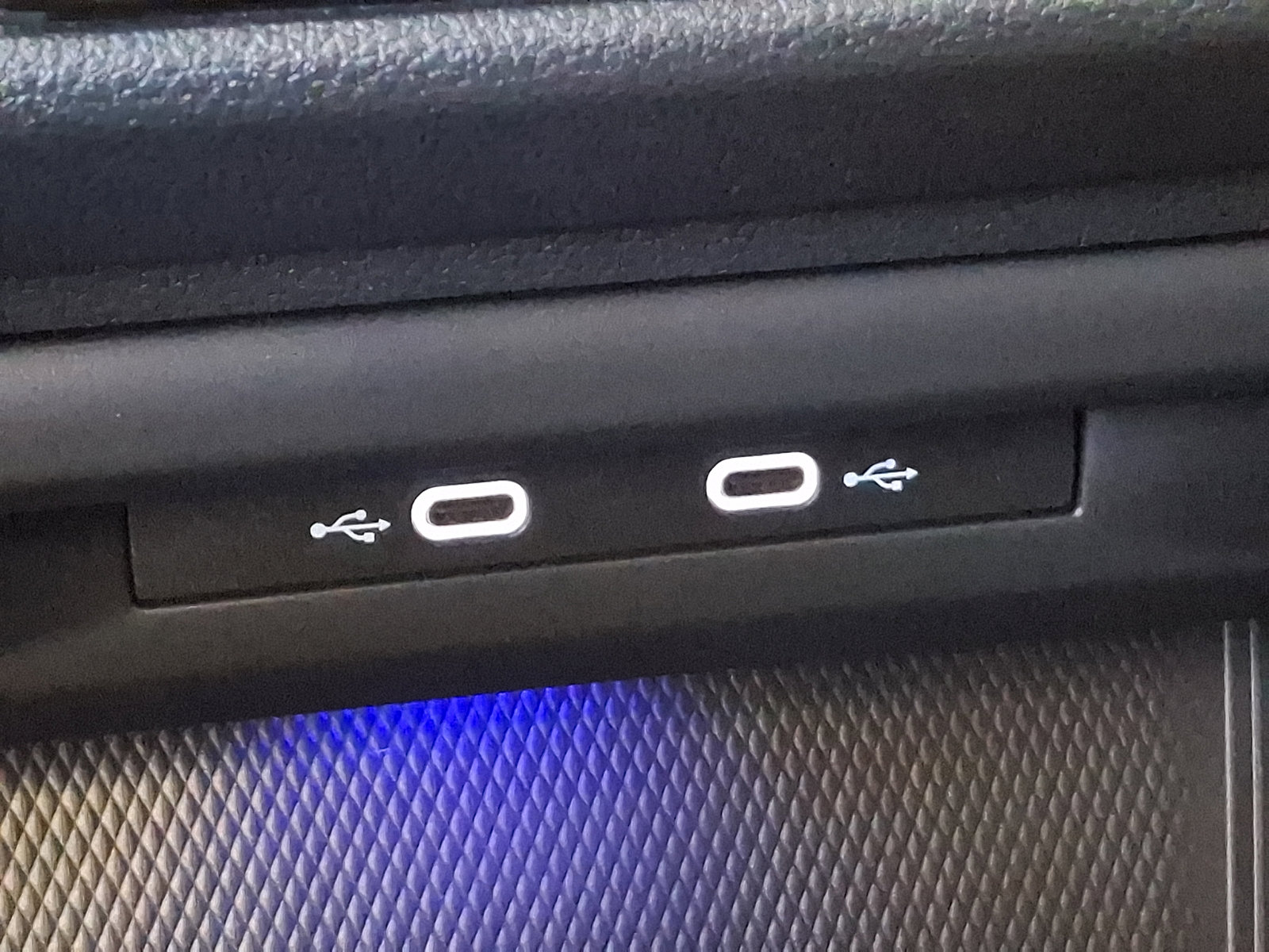 Used 2022 Volkswagen Golf R image 20