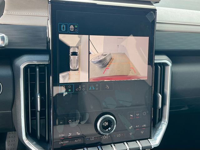 New 2026 GMC Acadia Elevation image 9