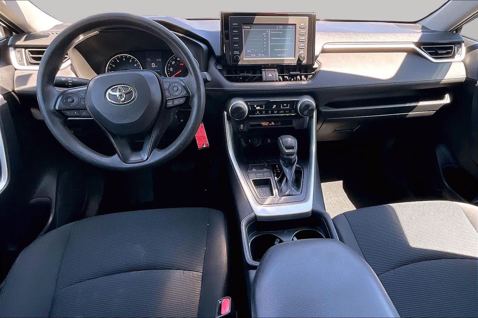 Used 2019 Toyota RAV4 LE w/ Carpet Mat Package FWD image 15