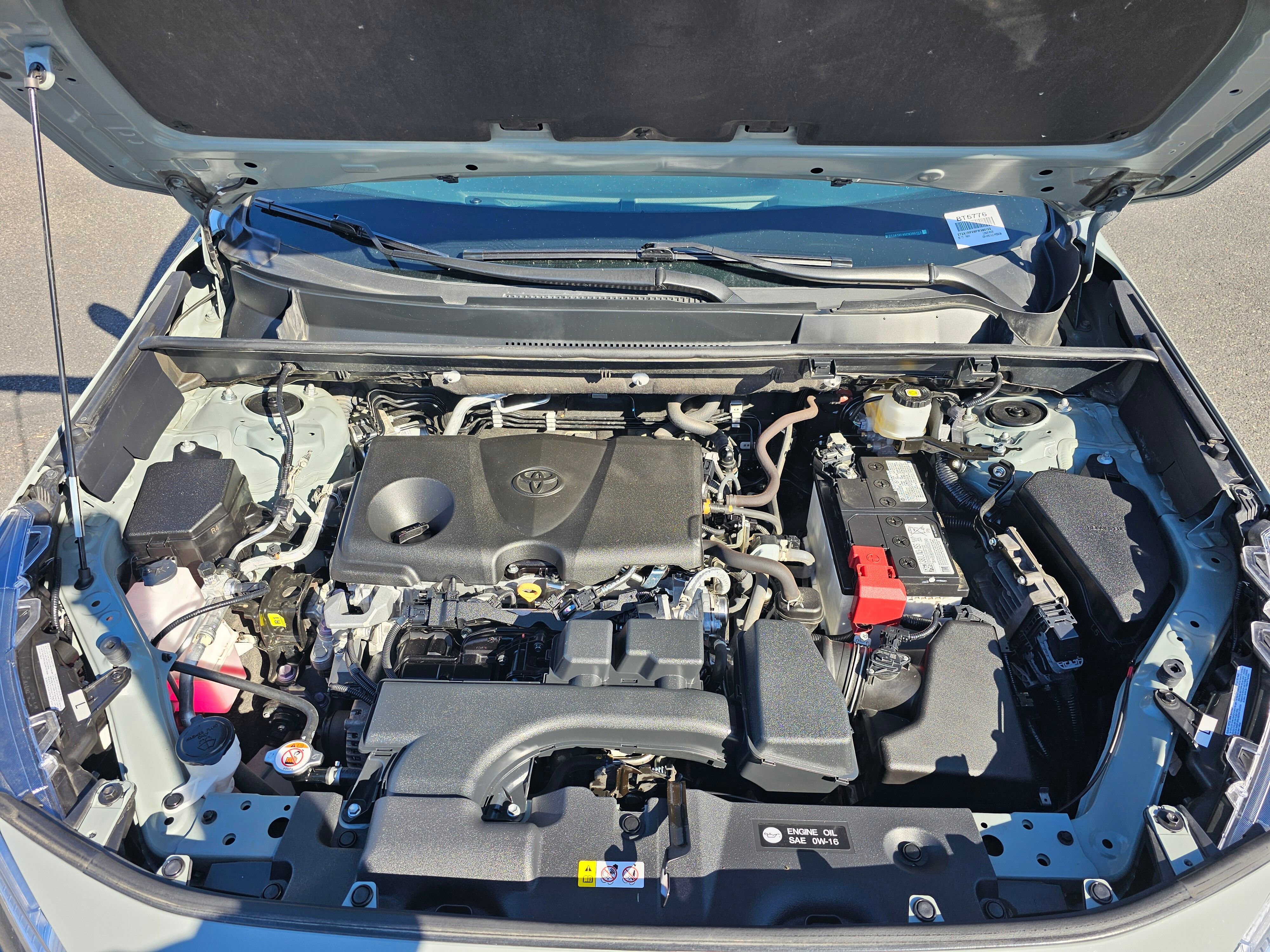 Used 2023 Toyota RAV4 XLE Premium image 9