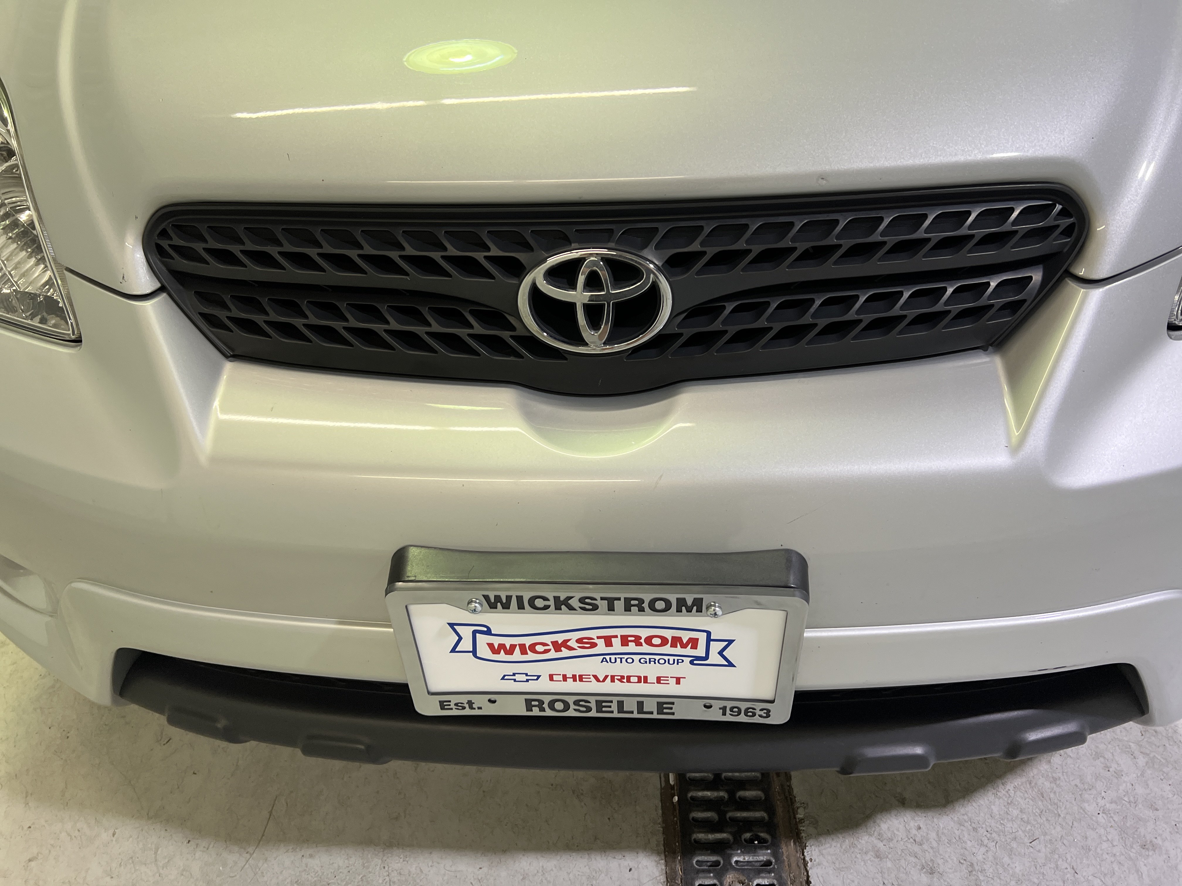 Used 2007 Toyota Matrix FWD image 4