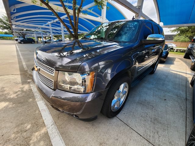 Used 2010 Chevrolet Tahoe LTZ RWD image 3