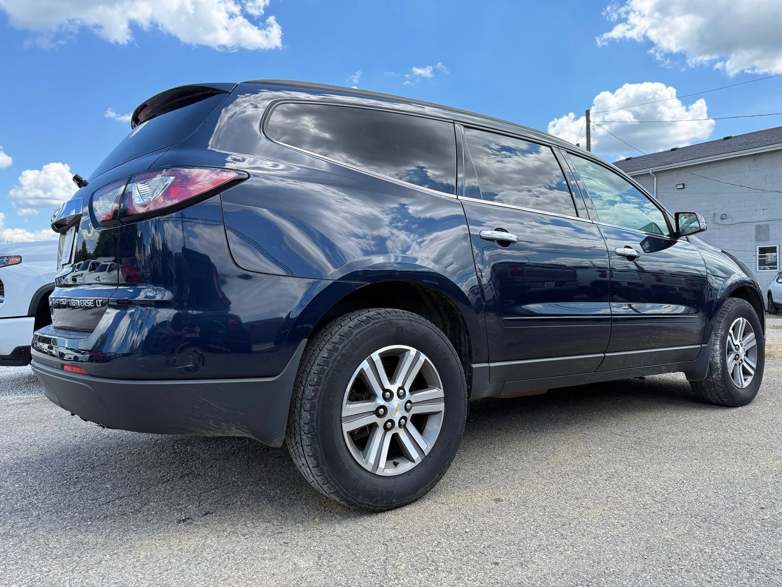 Used 2016 Chevrolet Traverse LT AWD/4WD image 6