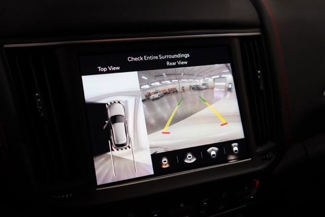 Used 2024 Maserati Levante GT Ultima image 26