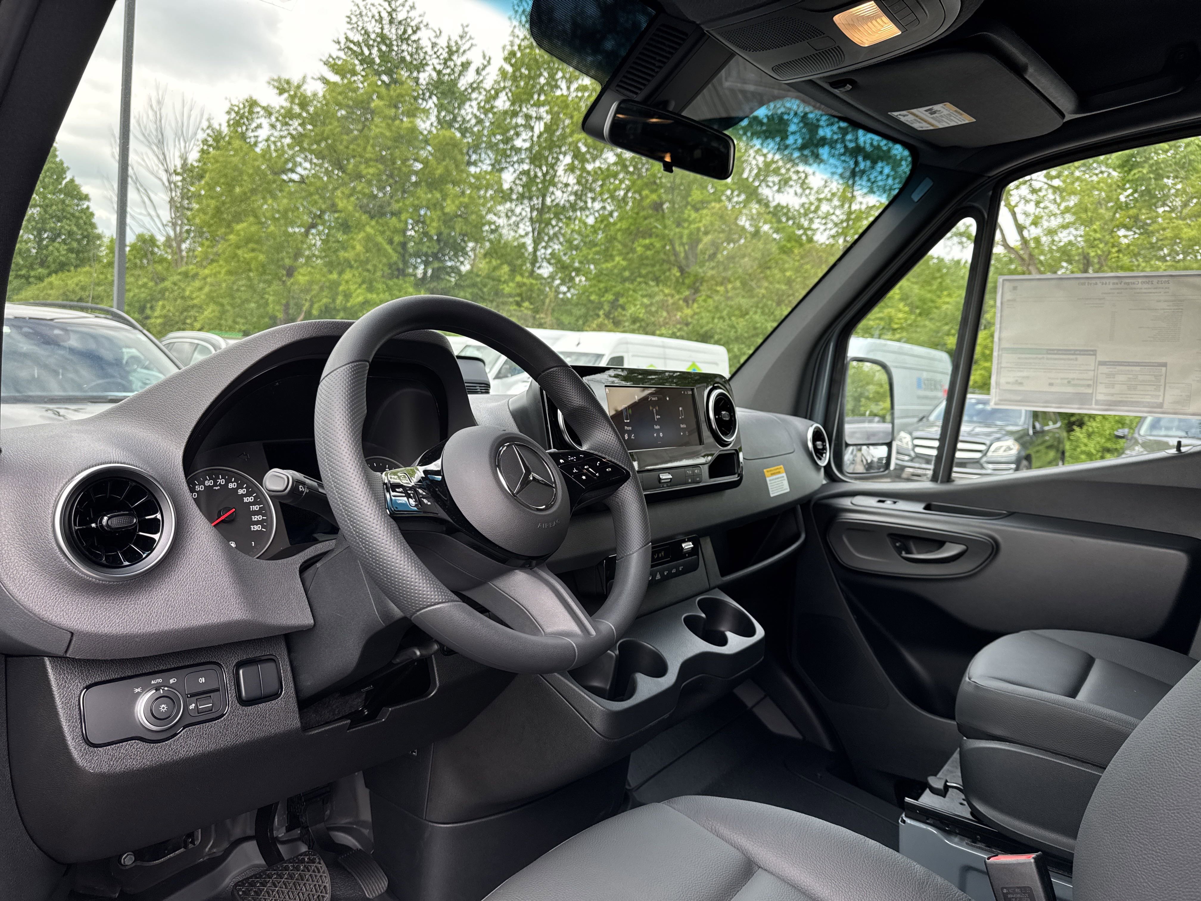 New 2025 Mercedes-Benz Sprinter 2500 image 9