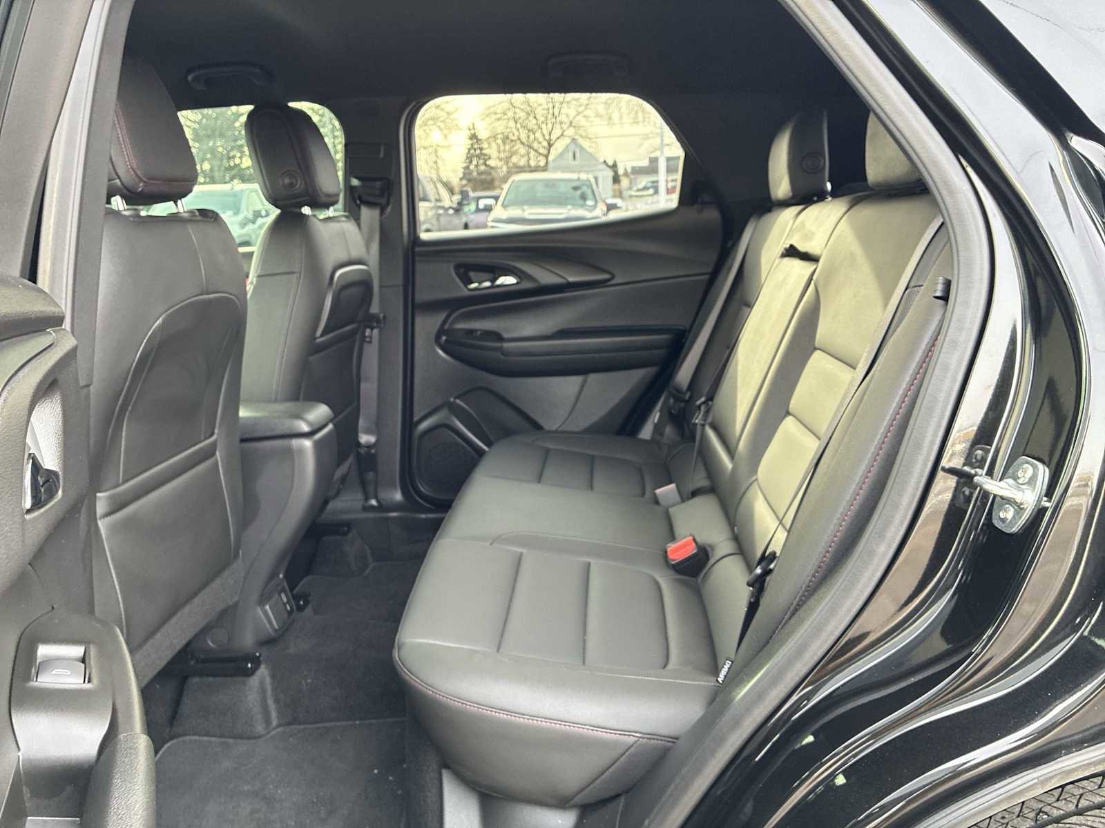 Used 2025 Chevrolet TrailBlazer RS w/ Convenience Package image 24