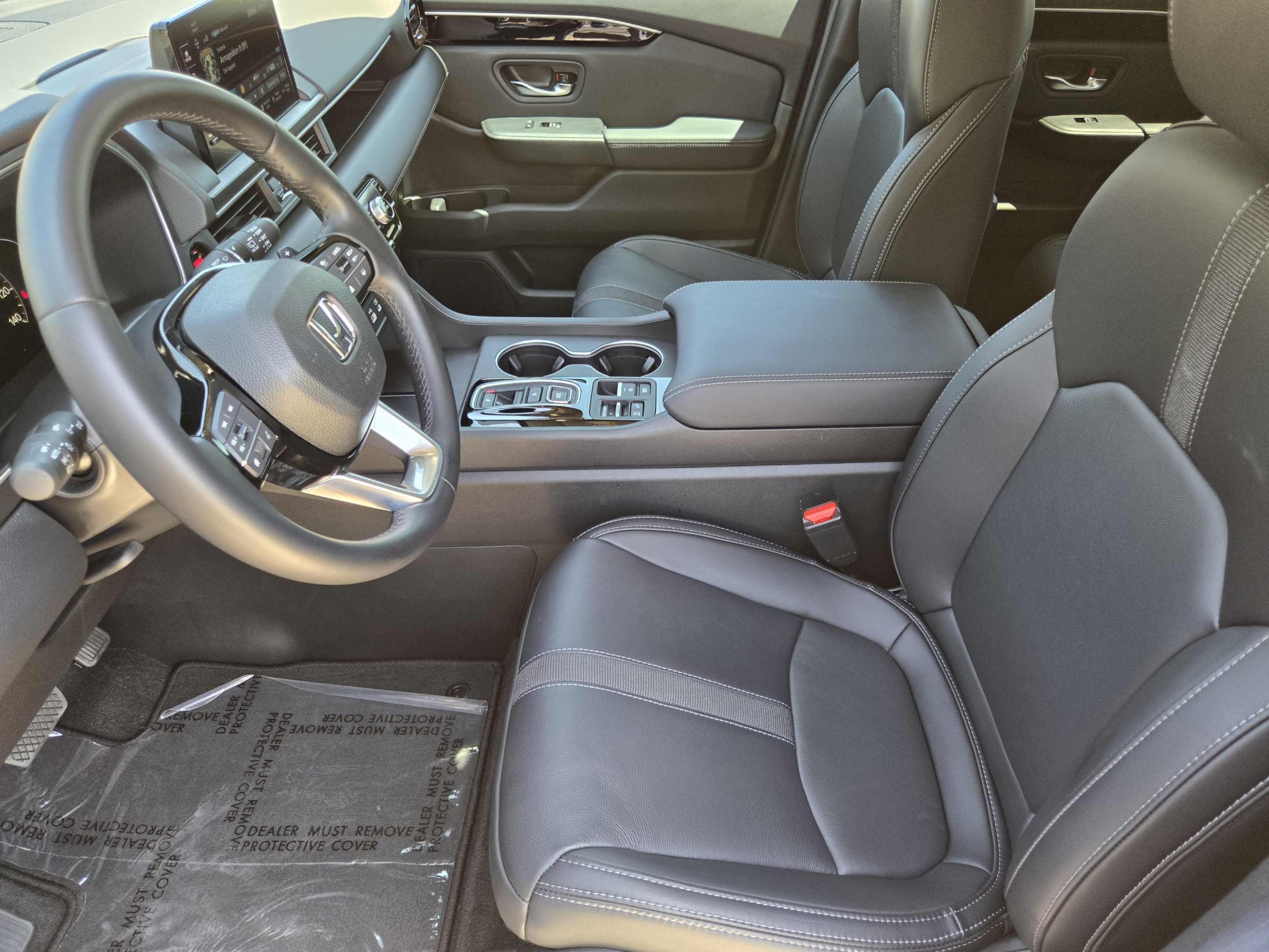 Certified 2025 Honda Pilot Touring image 9