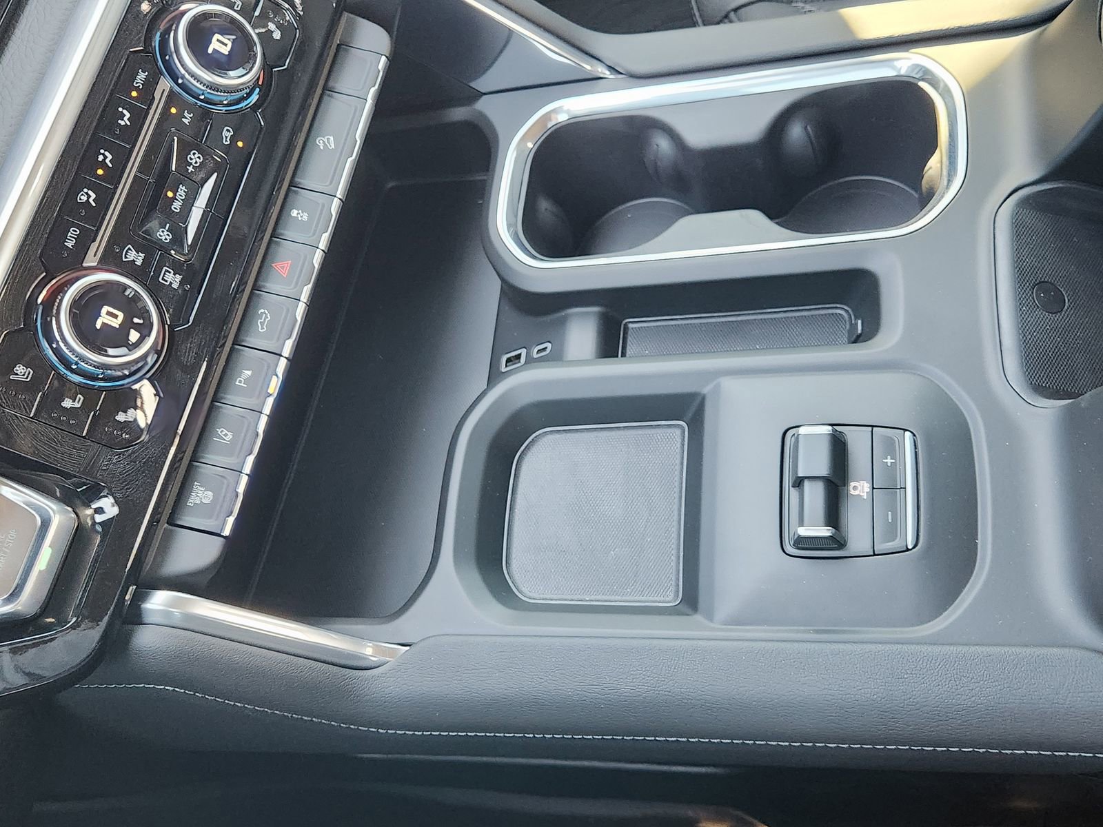 New 2026 GMC Sierra 2500 Denali w/ Denali Reserve Package image 23