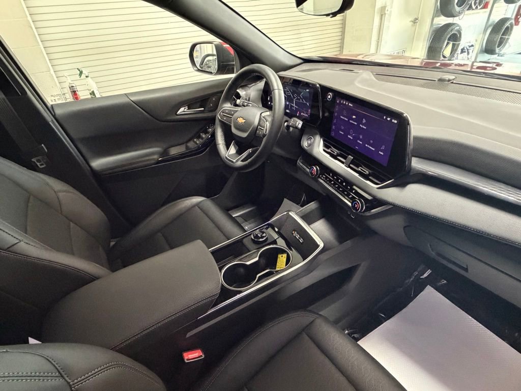 Used 2026 Chevrolet Equinox LT w/ Convenience Package II image 24