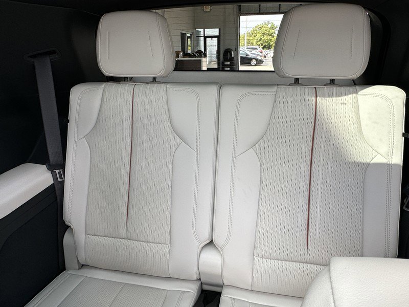 New 2026 Cadillac Vistiq Luxury image 15