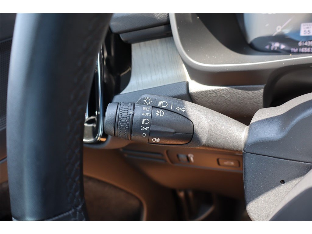 Used 2022 Volvo XC40 T5 Inscription AWD/4WD image 34