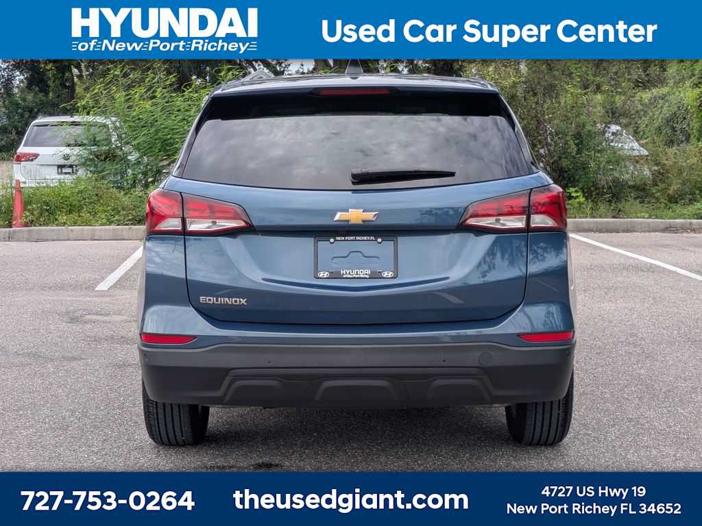 Used 2024 Chevrolet Equinox LS w/ LS Convenience Package FWD image 4