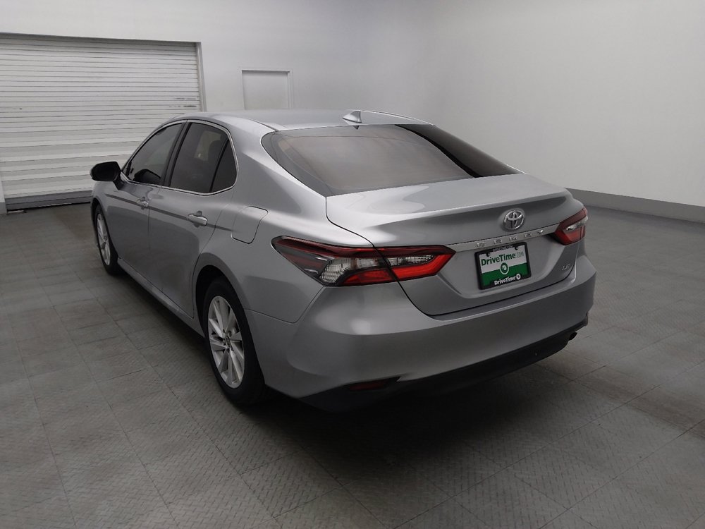 Used 2022 Toyota Camry LE FWD image 5