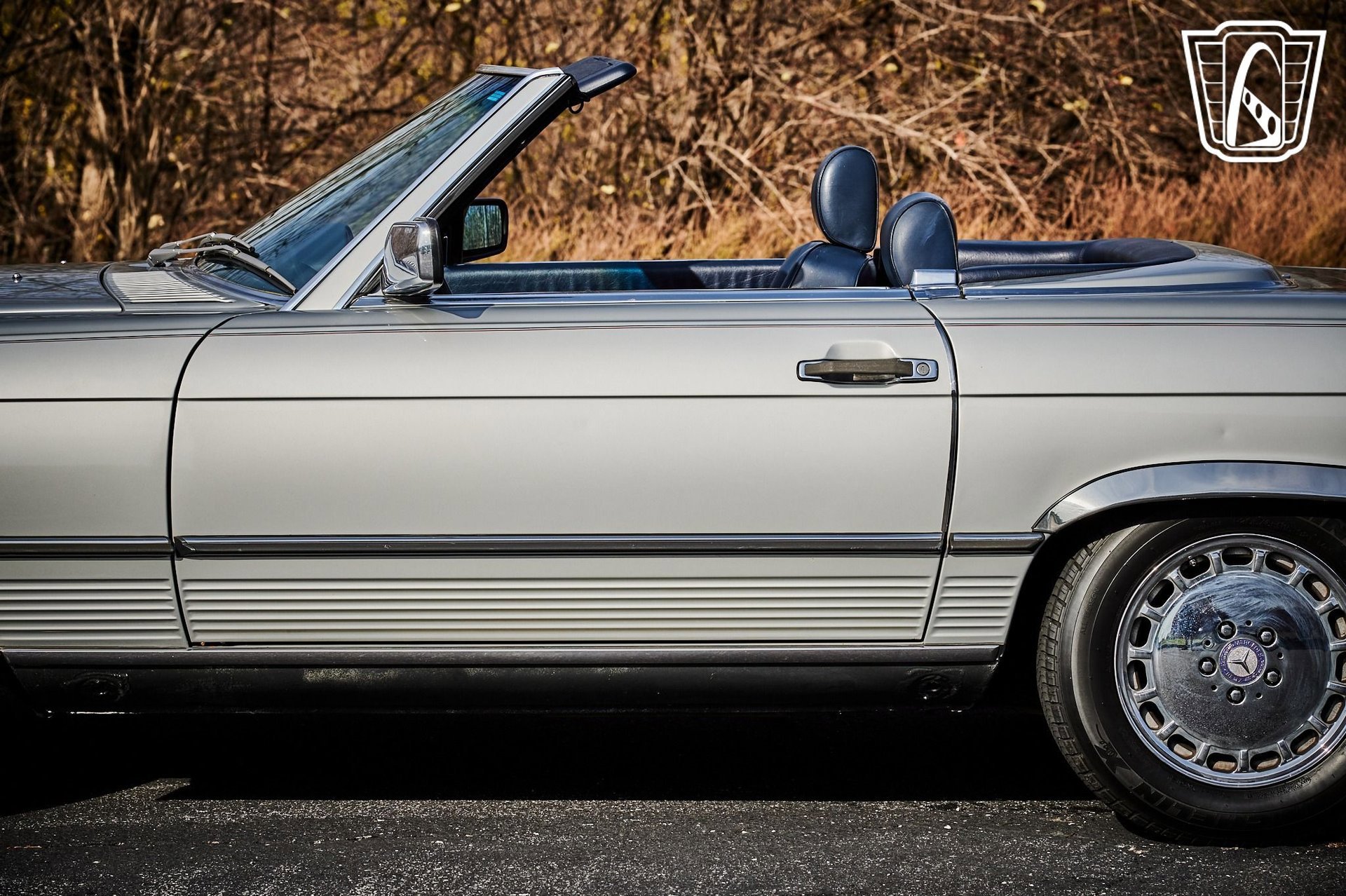 Used 1988 Mercedes-Benz 560 SL image 27