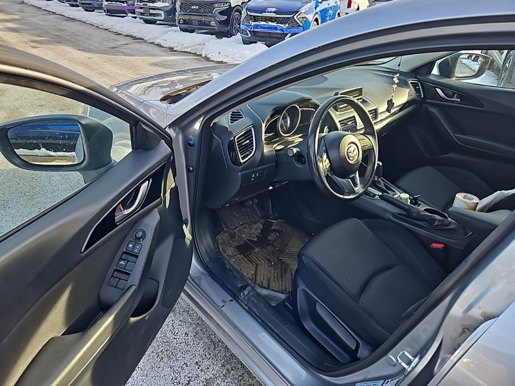 Used 2014 MAZDA MAZDA3 i Touring image 10
