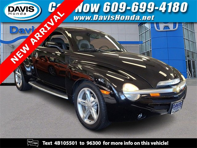 Used 2004 Chevrolet SSR w/ Preferred Equipment Group
