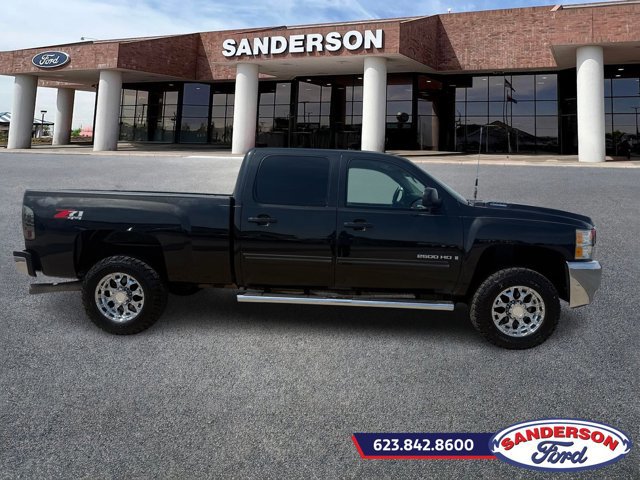Used 2009 Chevrolet Silverado 2500 LTZ w/ Safety Package AWD/4WD image 2