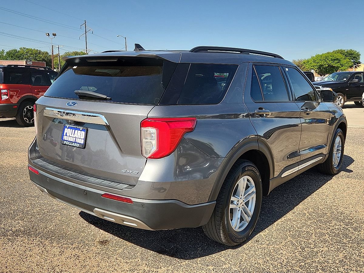 Used 2022 Ford Explorer XLT w/ Equipment Group 202A AWD/4WD image 3